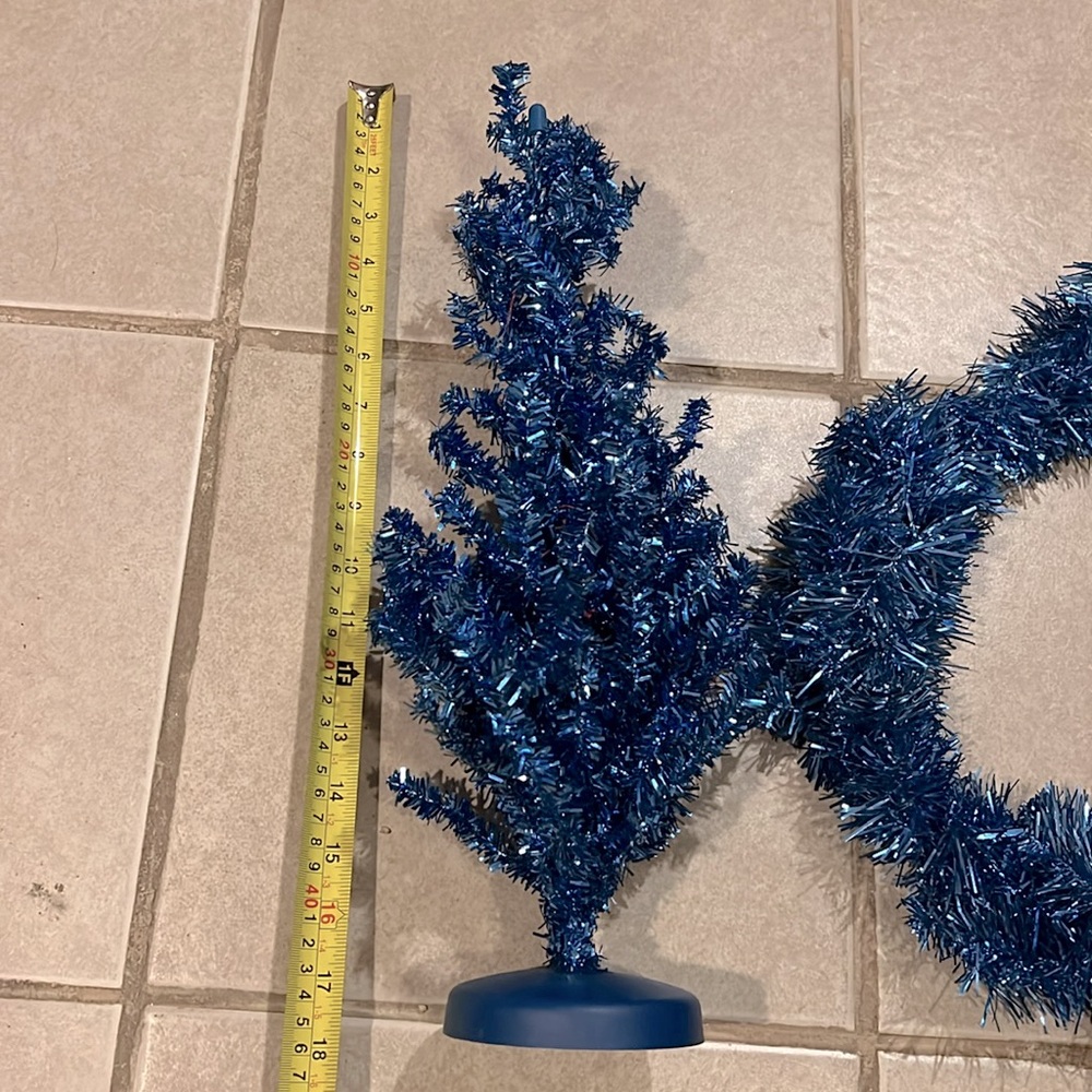 Christmas Blue Tinsel Wreath with matching mini tree - Picture 2 of 3